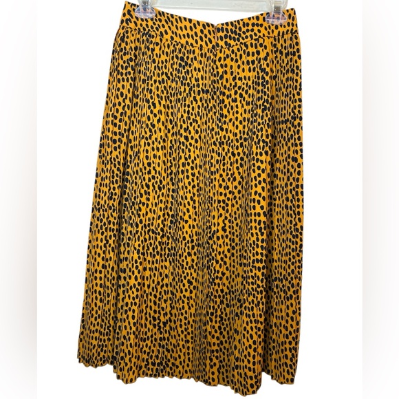 J Crew | Dot Print Pleated Midi Skirt | Size 4 - Picture 4 of 8